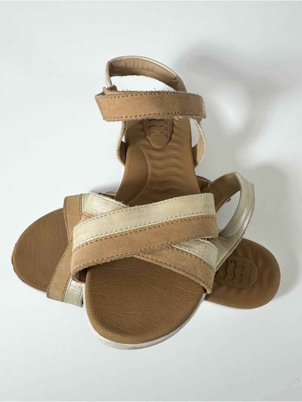 Sperry Girls Gold Leather Strappy Sandals Size 2M - Picture 3 of 4